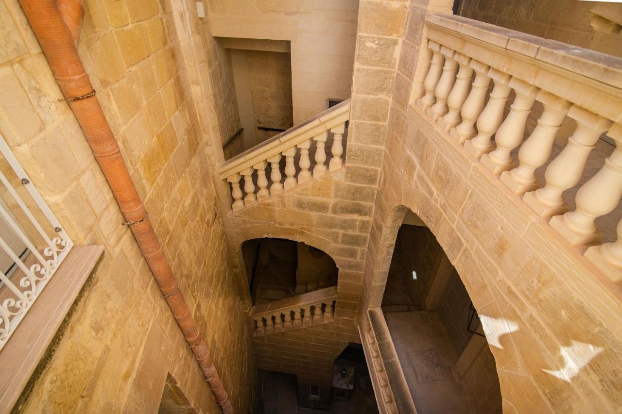 Palazzino Birgu Host Family Bed And Breakfast Екстериор снимка
